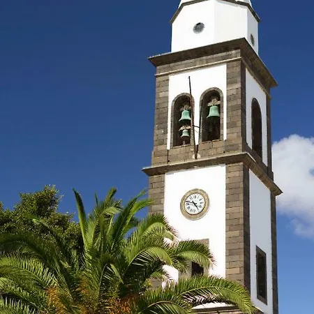 Vanesa Center *